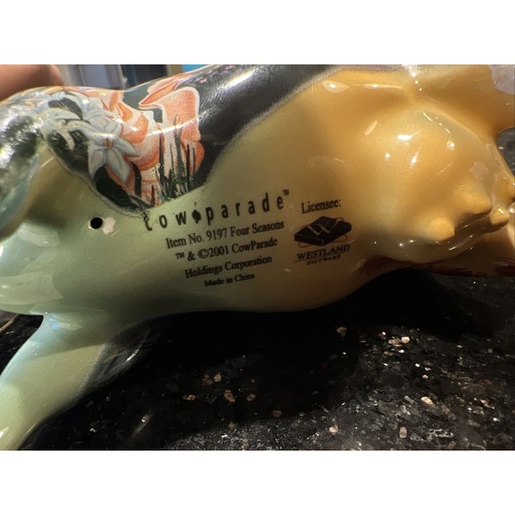2001 Cowparade‎  Four Seasons Item No. 9197 - Picture 10 of 10